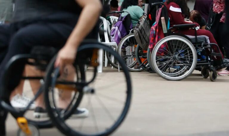 Feira online "Inclui PcD" oferece 7 mil vagas de emprego para pessoas com deficiência nos dias 2 e 3 de setembro