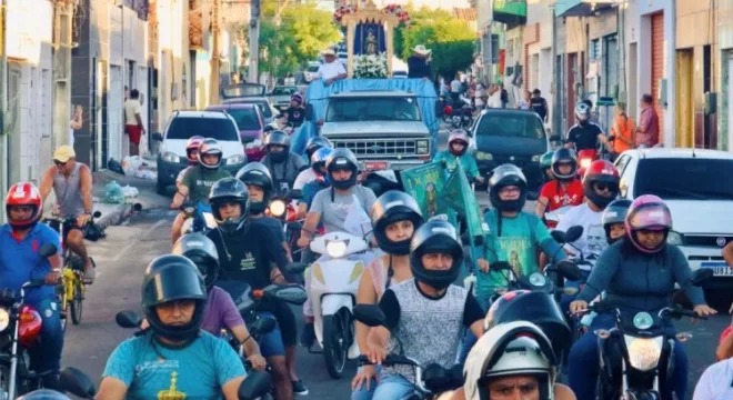 Carreata com imagem histórica da Mãe das Dores abre Romaria em Juazeiro do Norte