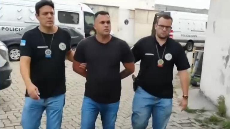 Polícia prende policial penal que atirou em entregador de delivery no Rio; servidor é afastado por 90 dias