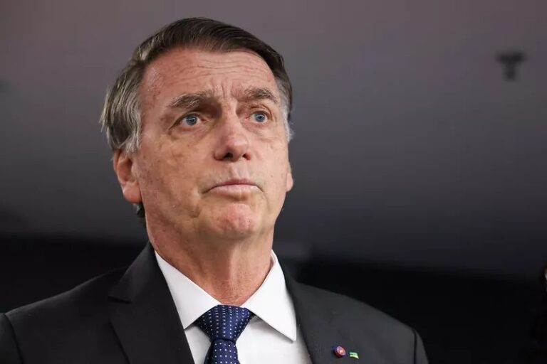 Julgamento de Bolsonaro por tentativa de golpe começa no STF nesta terça (2); réus podem pegar até 43 anos