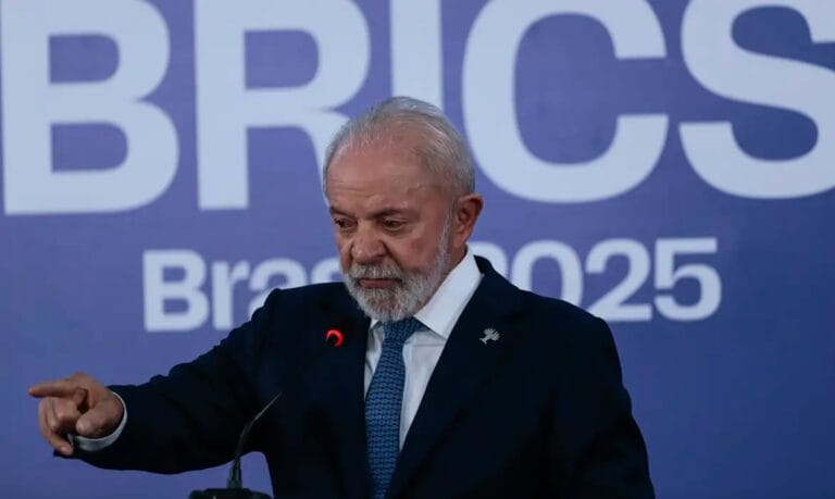 Lula reúne Brics e defende ampliação do comércio para enfrentar tarifaço dos EUA e fortalecer multilateralismo