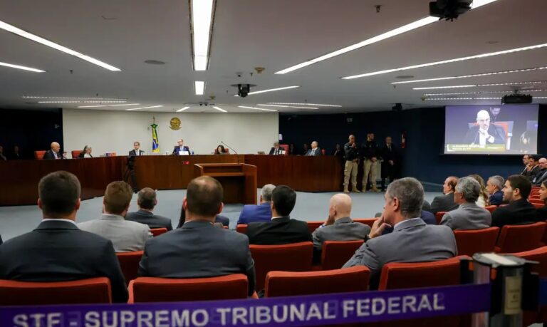 STF pode formar maioria hoje para condenar Bolsonaro e aliados por trama golpista; penas chegam a 43 anos