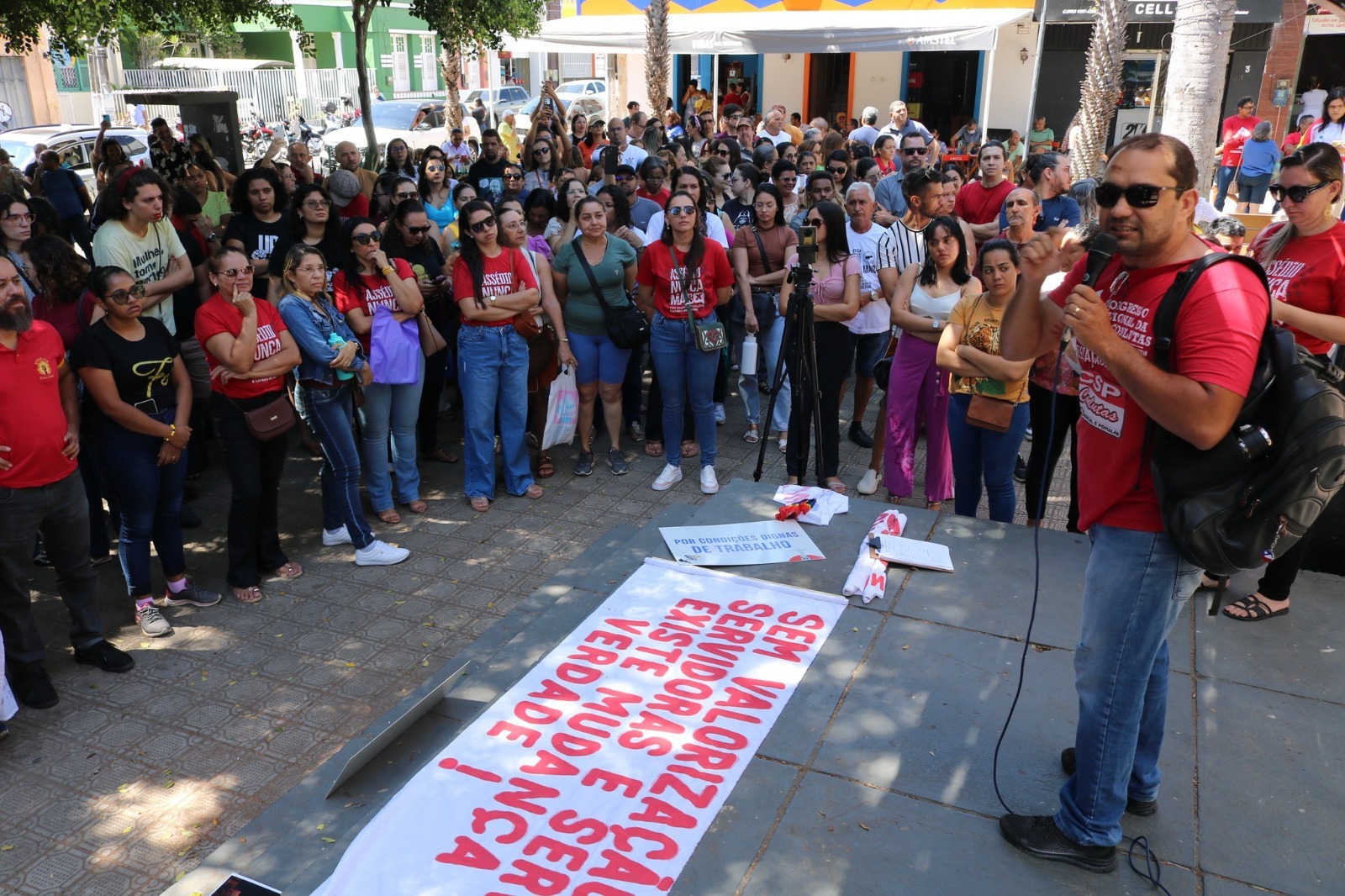 Dia nacional de paralisacao contra a Reforma Administrativa