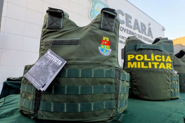 Governo do Ceará entrega 2.700 novos coletes balísticos à PMCE e reforça segurança pública