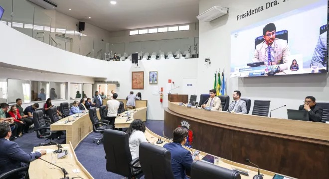 Vereadores de Juazeiro do Norte debatem fala de Glêdson Bezerra sobre adesão popular em ação da Saúde da Mulher