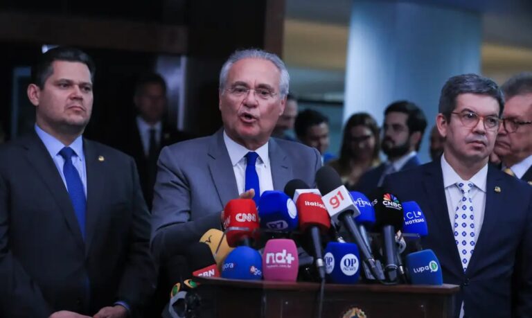 Renan Calheiros será o relator do projeto que isenta do IR quem ganha até R$ 5 mil no Senado