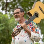 Abidoral lança em Fortaleza LP com referências musicais do blues ao coco e do rock ao forró