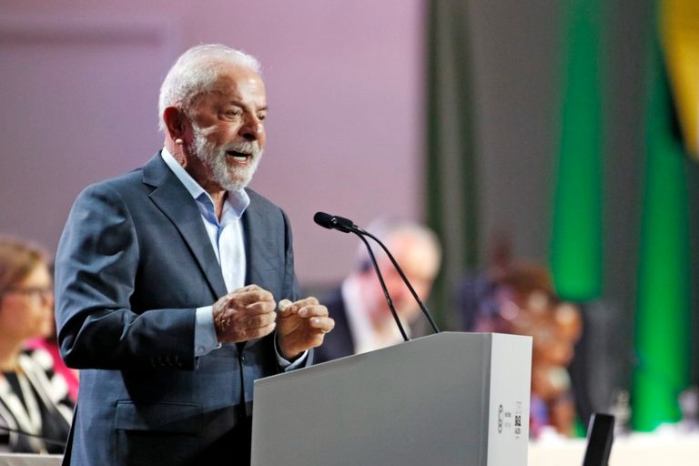 Na abertura da COP30, Lula afirma ser hora de “impor nova derrota aos negacionistas” e cobra ação global pelo clima