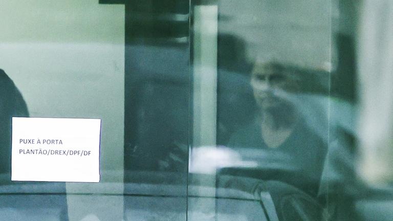 Primeira Turma do STF decide, por unanimidade, manter Bolsonaro preso após violação de tornozeleira