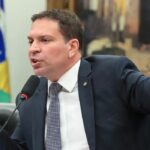 Moraes comunica a Câmara e confirma perda do mandato de Alexandre Ramagem, condenado e foragido nos EUA
