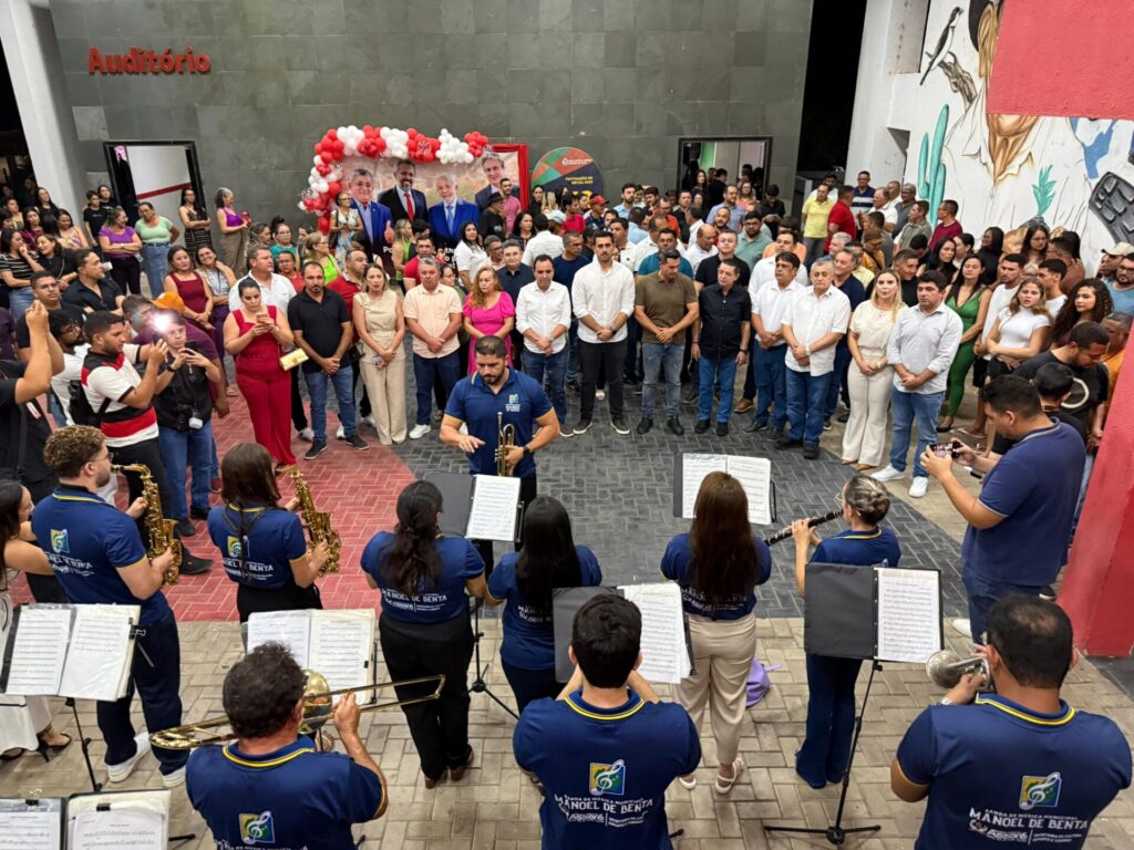 Guimarães reúne prefeitos do Cariri Oeste e traça plano para investimentos do Governo Federal na região