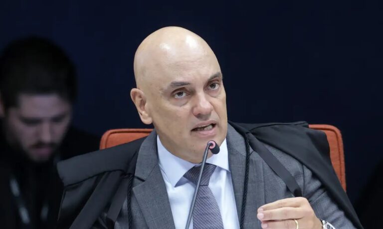Moraes afirma que militares não poderão ser interrogados de farda no STF durante julgamento dos réus do golpe