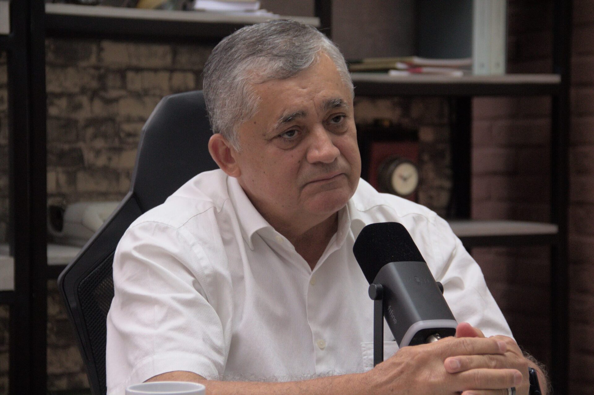 guimaraes senador