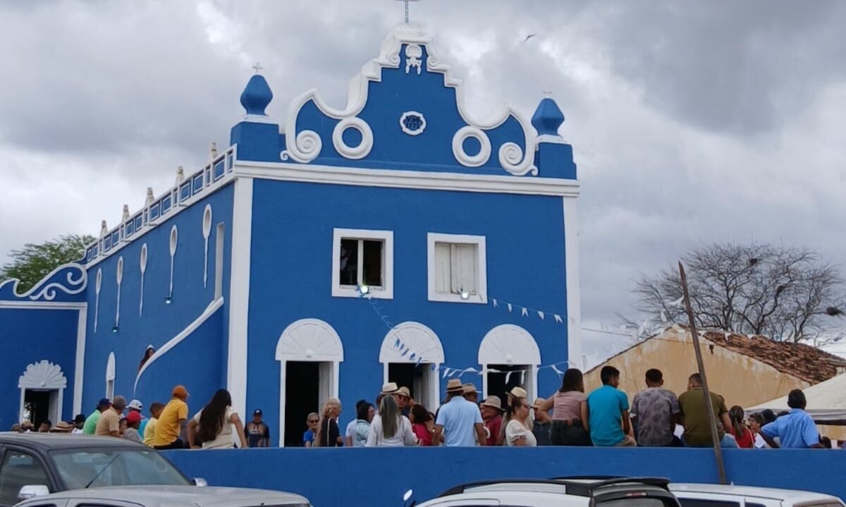 coluna Andson Andrade Quem e a Padroeira da extinta cidade de COCOCI no sertao do Ceara