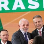 Lula avalia criar programa para financiar motos de entregadores, com foco em modelos elétricos
