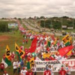 Salário mínimo terá quarto aumento real seguido e deve chegar a R$ 1.621 em 2026 após retomada da política de valorização