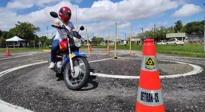 Mais de 1,6 milhão de motoristas renovaram CNH de graça em 90 dias e economizaram R$ 1,2 bilhão