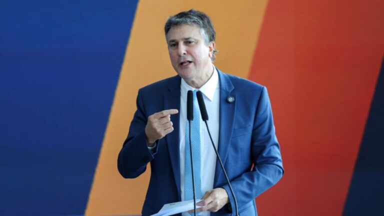 Camilo reafirma Elmano como candidato e diz que vai atuar para evitar “retrocesso” no Ceará