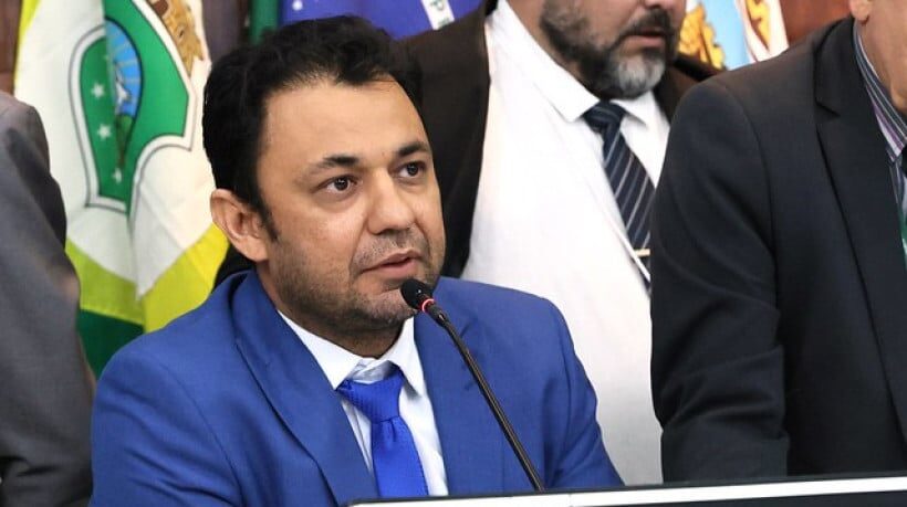 Executiva do PDT Fortaleza decide expulsar vereador PP Cell, que deve migrar para o PL em 2026