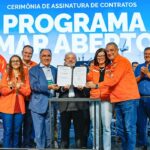 Petrobras assina contrato bilionário para fabricar navios no RS e impulsiona retomada da indústria naval