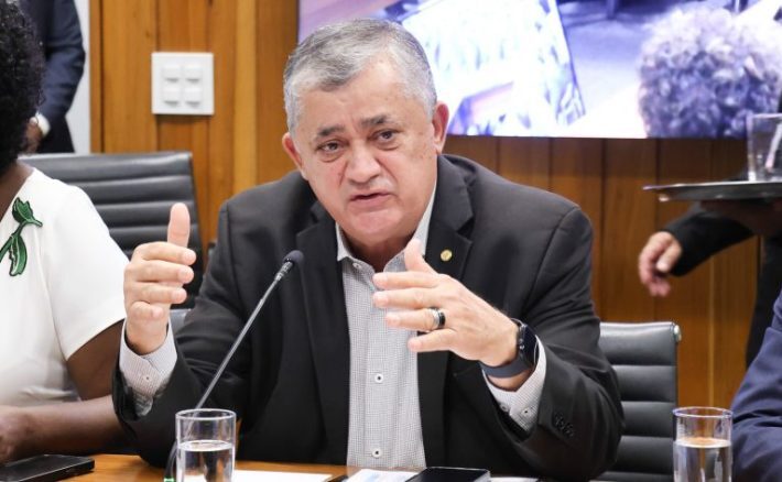 Guimarães diz que pré-candidatura ao Senado é “potente”, ganha força nas pesquisas e rejeita campanha baseada em ataques