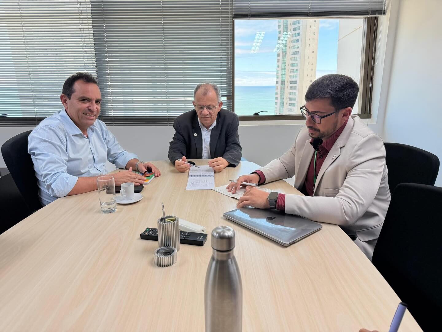 p.5.1 Pedro Lobo discute com a Sudene estrategias para impulsionar o desenvolvimento do Cariri