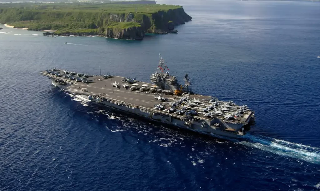 porta avioes americano