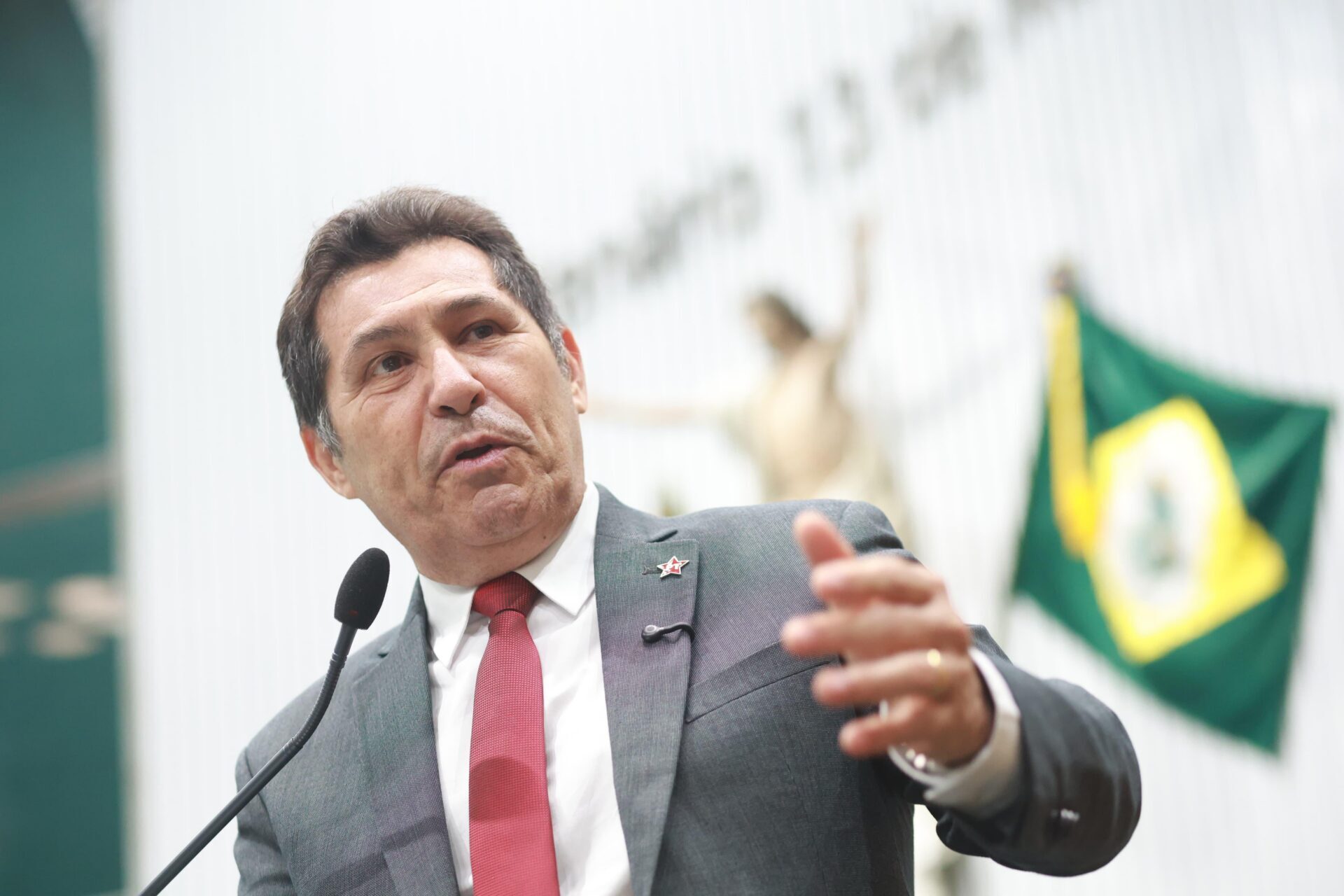 Deputado alerta para vacinacao c