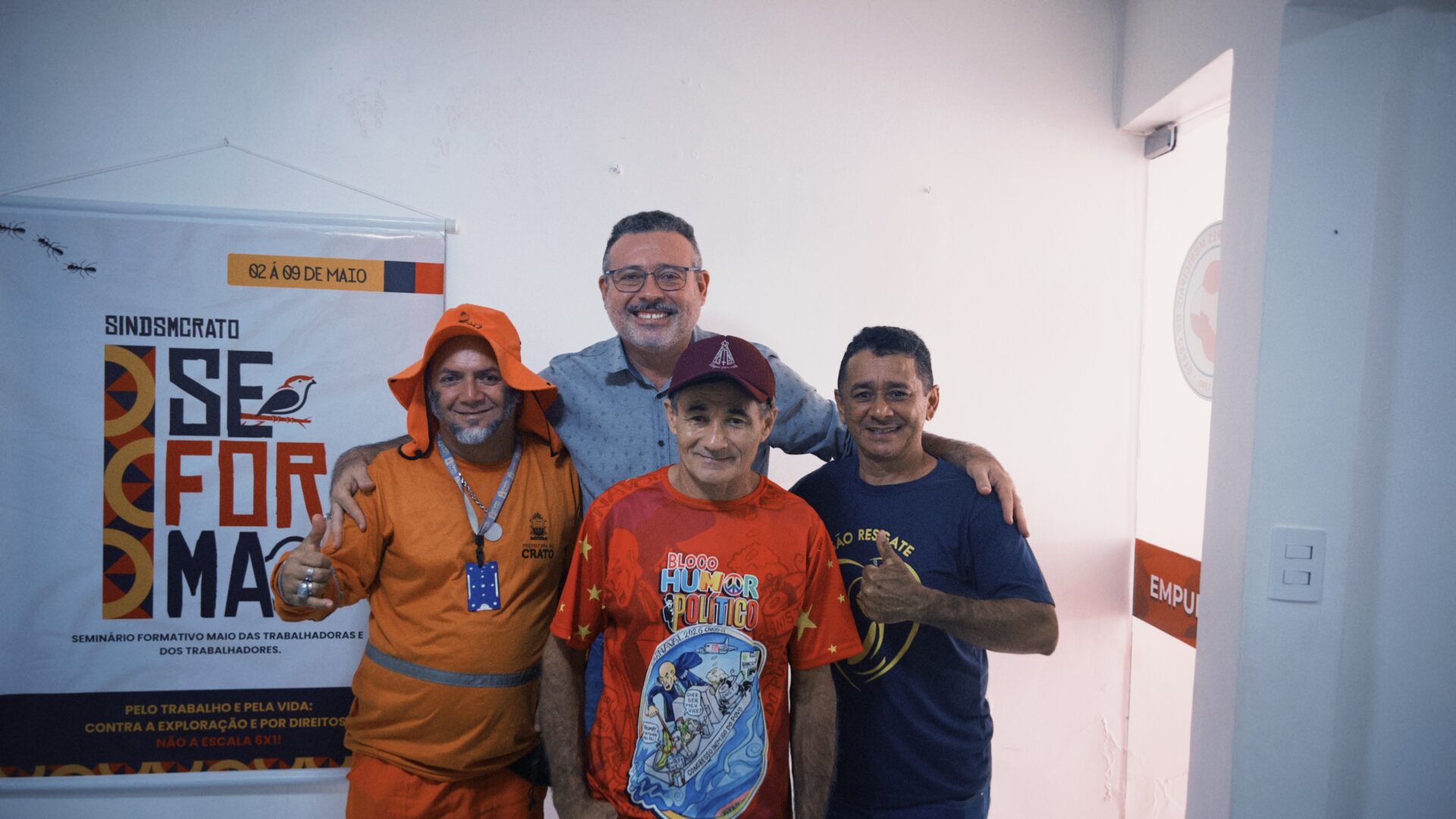 Foto com os garis .JPG