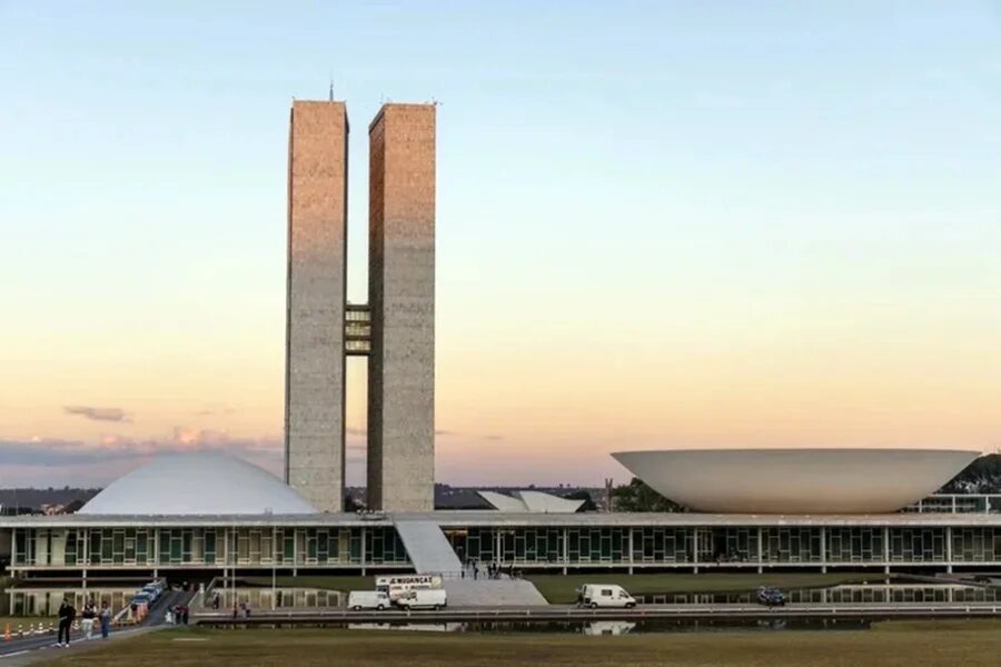 Reajuste de servidores do Congresso pode gerar impacto de R$ 790,4 milhões em 2026