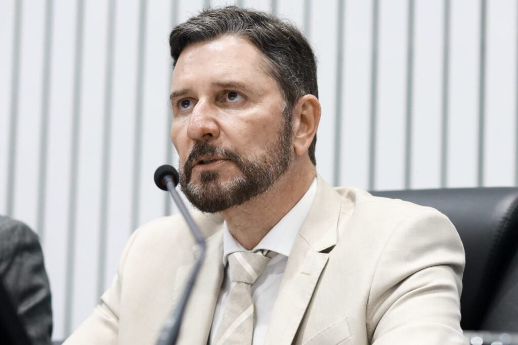 Aldigueri diz que pesquisas refletem trabalho de Elmano e aposta em vitória com Lula já no 1º turno