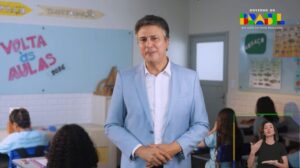 Em pronunciamento nacional, Camilo Santana destaca avanços na educação e ações para a volta às aulas no Brasil