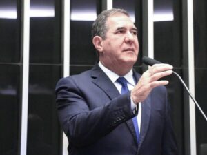 Luiz Gastão é eleito 1º vice-presidente da Comissão de Minas e Energia da Câmara em 2026