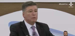 Presidente da CPMI do INSS defende afastamento de Alexandre de Moraes do STF em meio a investigação do caso Banco Master