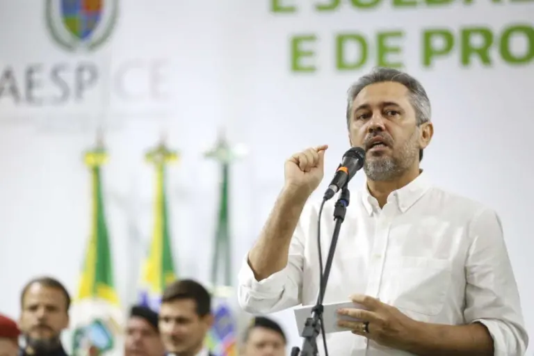 COLUNA PANORAMA POLÍTICO - ELMANO ASSUME O COMANDO - Foto - Ascom - Casa Civil