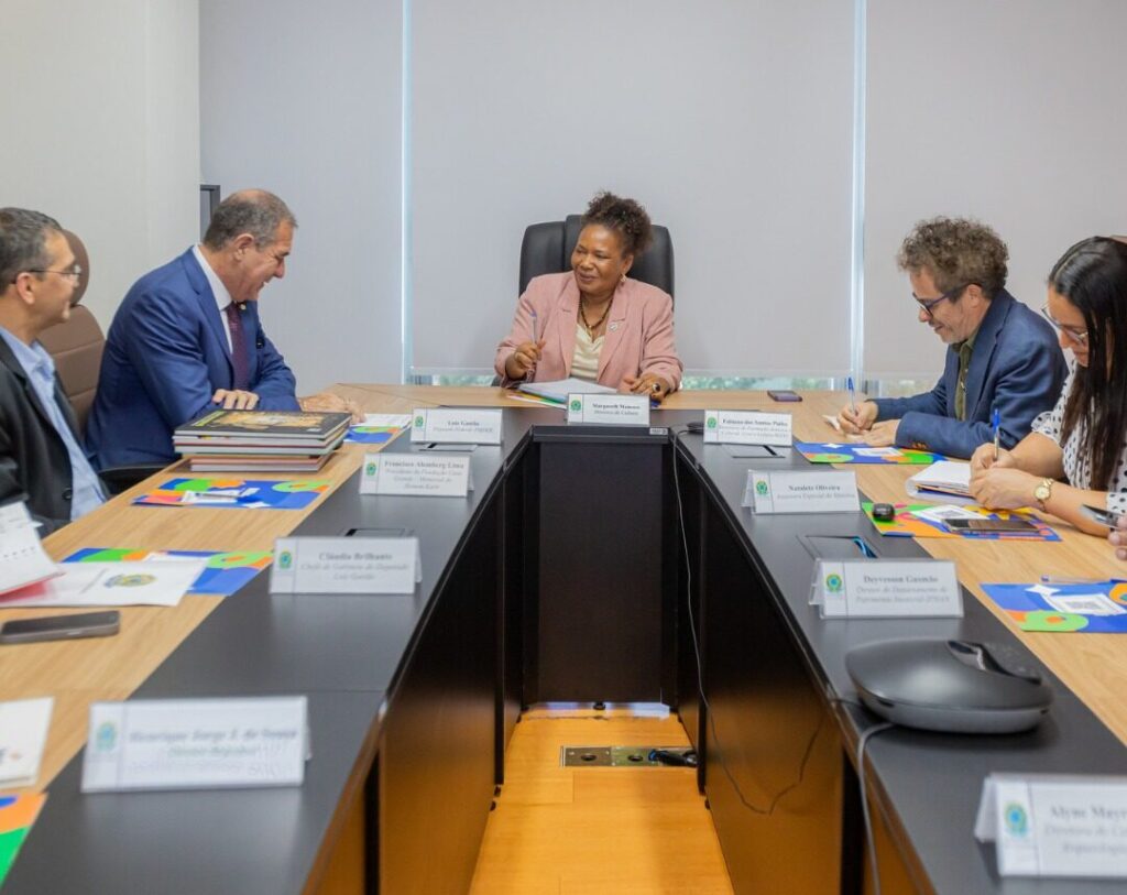 Luiz Gastão se reúne com Margareth Menezes para fortalecer candidatura da Chapada do Araripe