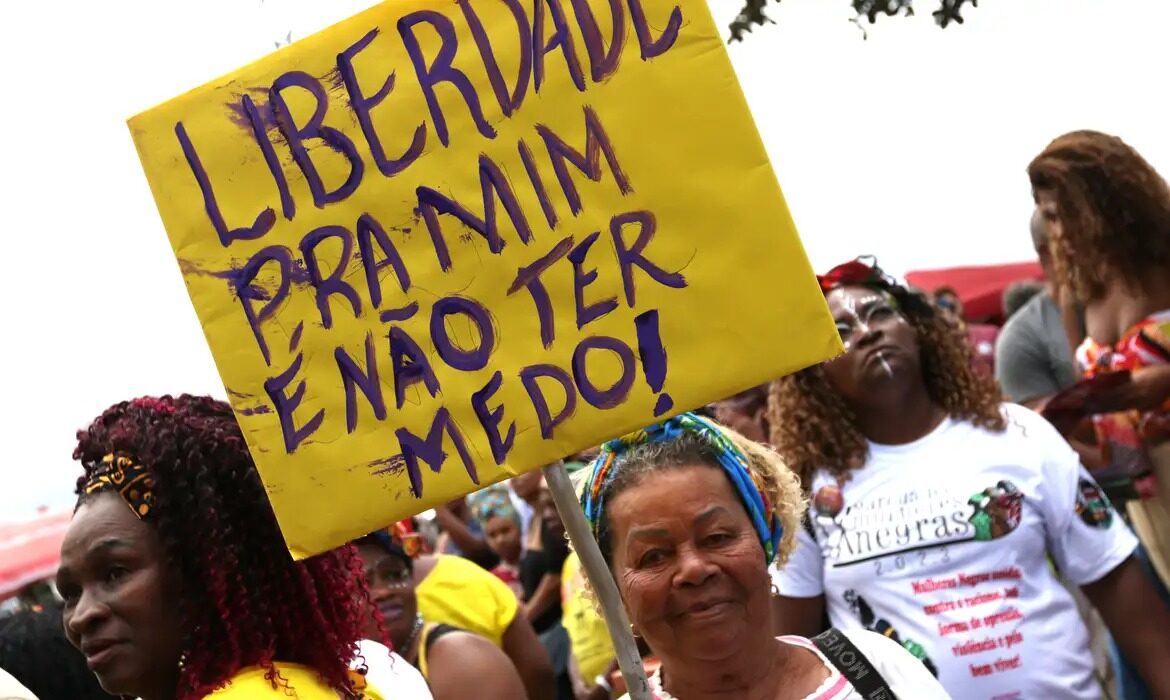 PAGINA 14 Avanco historico Senado reconhece misoginia como crime equivalente ao racismo