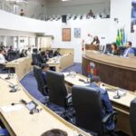 Câmara de Juazeiro aprova projeto que cria vagas para pais de crianças atípicas