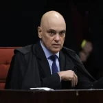Moraes nega acesso irrestrito dos filhos a Bolsonaro em prisão domiciliar e mantém regras do regime fechado