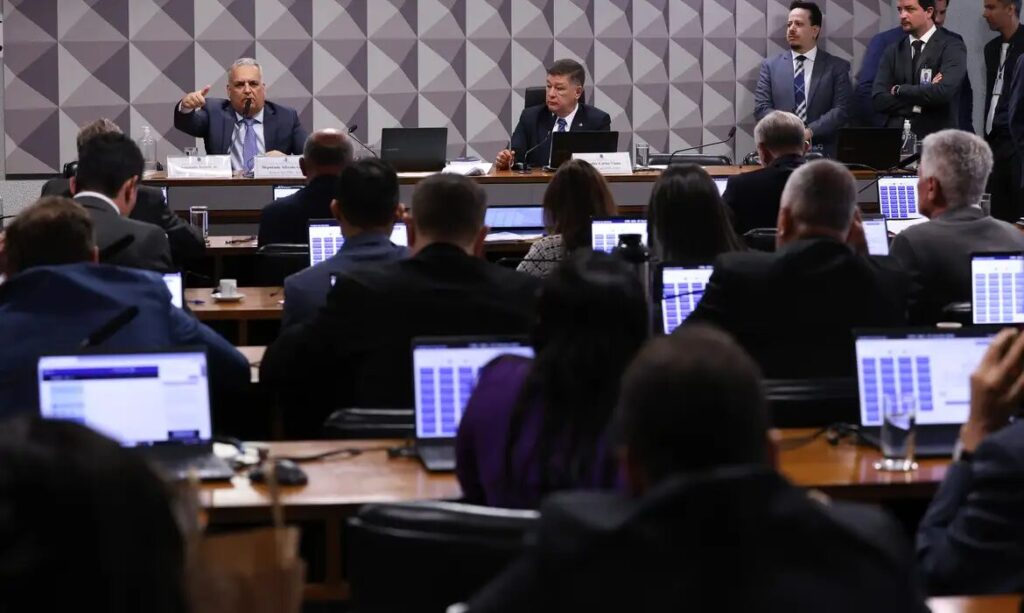 STF: Mendonça proíbe CPMI do INSS de acessar dados de Daniel Vorcaro e determina devolução de material à Polícia Federal