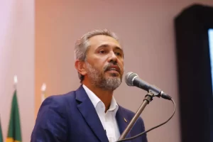 Elmano anuncia letreiro “Juazeiro, capital da fé” durante reinauguração do Memorial Padre Cícero e defende parceria com Prefeitura