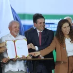 Lula sanciona lei que promove maior reestruturação das carreiras do Executivo federal em um único mandato
