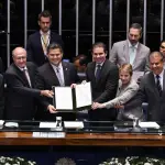 Congresso promulga acordo Mercosul-União Europeia e libera entrada em vigor no Brasil