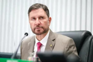 Alece deve lançar em maio edital do maior concurso da história com cerca de 200 vagas, anuncia Romeu Aldigueri