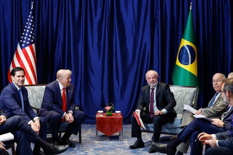 p.18 - Brasil e Estados Unidos em direções opostas - o novo mapa da democracia global