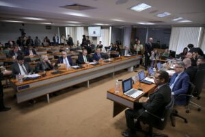 CPI do Crime Organizado termina sem ouvir nomes centrais e expõe esvaziamento no Senado