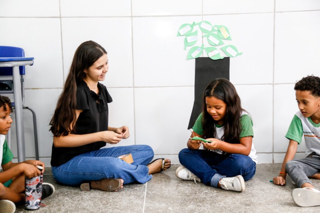 CDI desenvolve ações socioemocionais com estudantes e professores da rede municipal 1 CDI