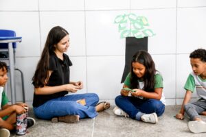 CDI desenvolve ações socioemocionais com estudantes e professores da rede municipal