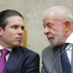 Escala 6x1 vira disputa política após Motta não priorizar projeto do governo Lula na Câmara