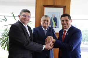 De Assis: votos de Guimarães vão para sindicalista Raimundo Martins e líderes decidirão sobre Senado